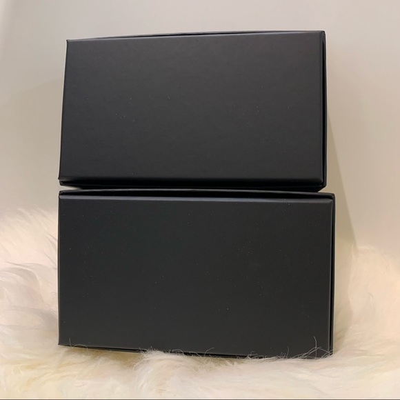 CHANEL Box - Picture 3 of 3